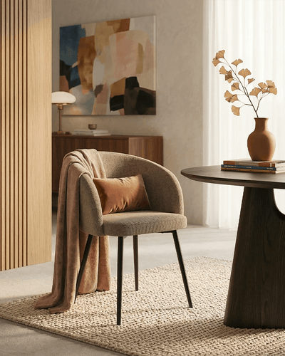 Sedia Monica - Sedia moderna imbottita - Rivestimento tessuto Tortora - Struttura in metallo nero opaco - Design moderno - 1 pz