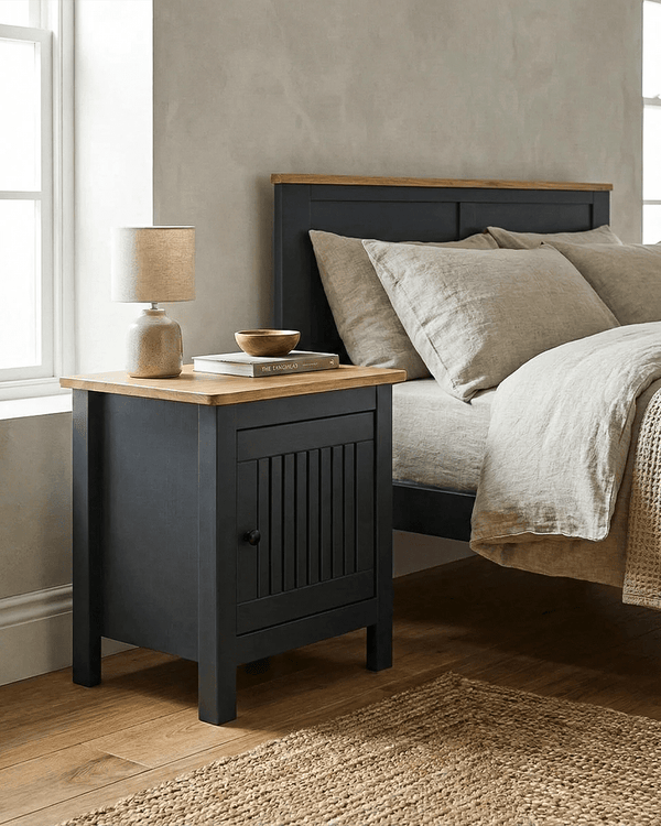 Comodino Scura - Mobile per camere, zona relax - 1 anta - L. 46 cm x H. 49,5 cm x P. 35 cm - Rovere chiaro, antracite - doomostore