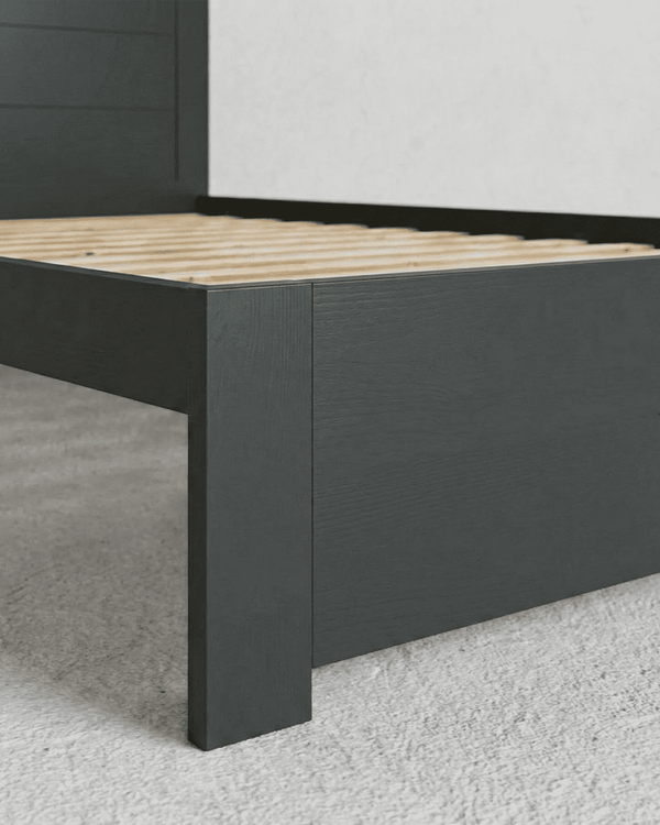 Letto Kira - Letto matrimoniale - Design contemporaneo - Materasso escluso - 140 x 100 x 190 cm - Antracite/legno - doomostore