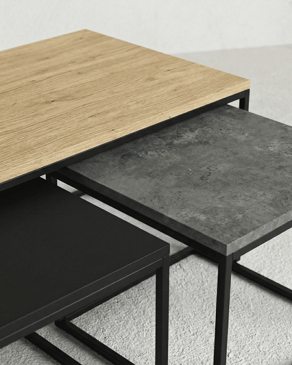 Tavolino Melica - Set di 3 tavolini a incastro - Design minimal moderno - Rovere/cemento/nero seta - doomostore