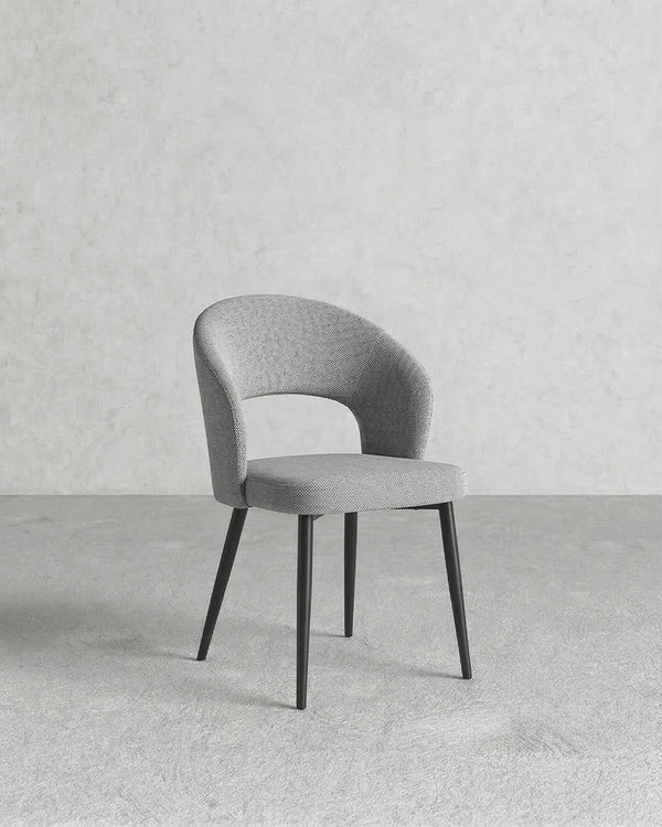 Sedia Anita - Sedia moderna in tessuto grigio - Struttura in metallo nero - Design moderno - 1 pz - doomostore