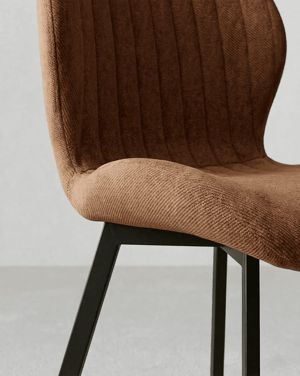Sedia Cloud - Sedia moderna in tessuto vellutato Bronzo - Struttura in metallo nero - Design moderno - 1 pz - doomostore