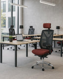 Poltrona Happy - Sedia ufficio Mesh - Poggiatesta incluso - Braccioli in nylon regolabili 4D - Rivestimento tessuto - Base girevole con ruote antishock - Altezza regolabile - doomostore