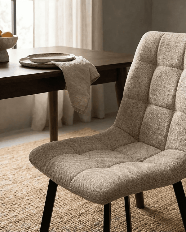 Sedia Jade - Sedia moderna in tessuto Tortora - Struttura in metallo nero opaco - Design moderno - 1 pz - doomostore