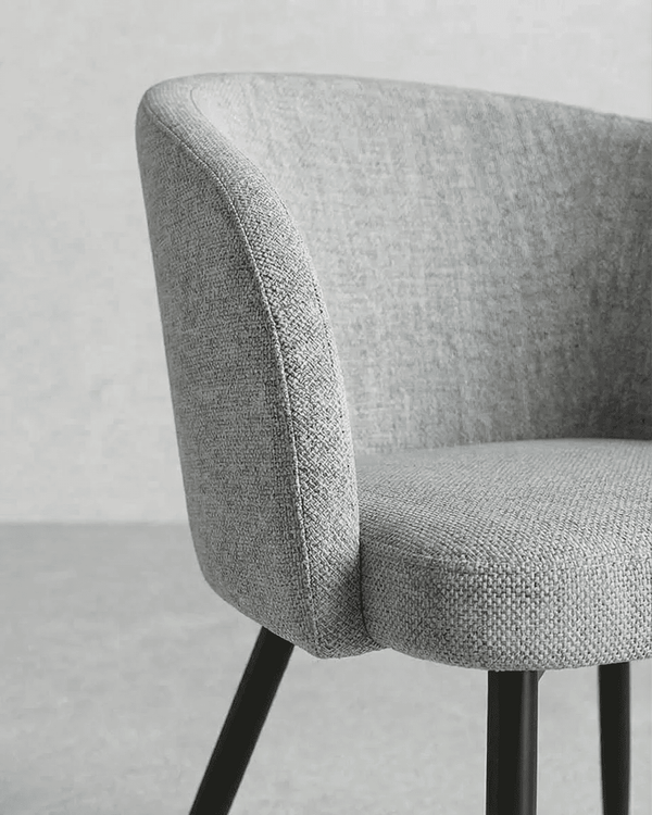 Sedia Monica - Sedia moderna imbottita - Rivestimento tessuto Grigio - Struttura in metallo nero opaco - Design moderno - 1 pz (Copia) - doomostore