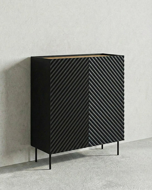 Madia Desma - Set Marea - Mobile alto per soggiorno, moderno - 2 ante e 2 cassetti interni inclusi - L. 98 cm x H. 127 cm x P.45 cm - Nero, piedini color nero - doomostore