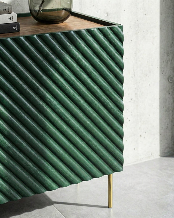 Madia Ghirati - Set Marea - Mobile alto per soggiorno, moderno - 2 ante - L. 98 cm x H. 85 cm x P.45 cm - Verde, piedini color oro - doomostore