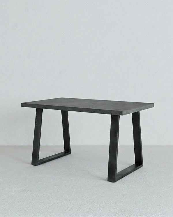 Tavolo DUBLINO – Tavolo da Pranzo Estensibile 160/240 cm con Allungo Butterfly e Gambe in Metallo Nero - doomostore