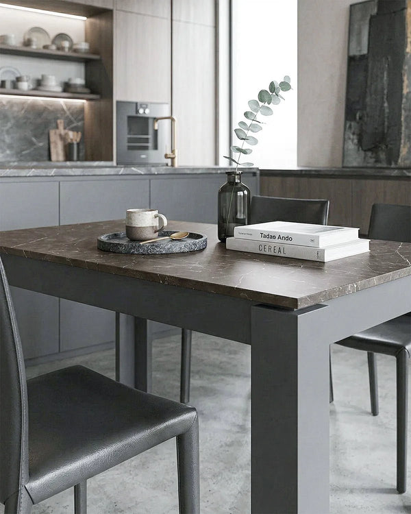 Tavolo RINOS – Tavolo da Pranzo Allungabile Moderno con Piano Emperador e Struttura Antracite - doomostore